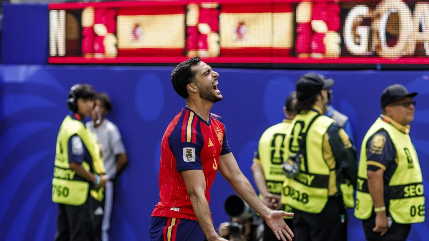 Meia com alma de atacante classifica Espanha e pune aus&ecirc;ncia crucial na B&eacute;lgica