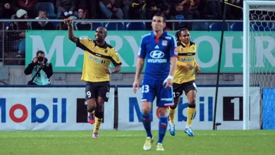 Lyon s&oacute; empata e perde chance de liderar Ligue 1