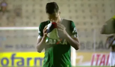 A Chape copeira permanece firme e, nos p&ecirc;naltis, eliminou o S&atilde;o Paulo na Copinha