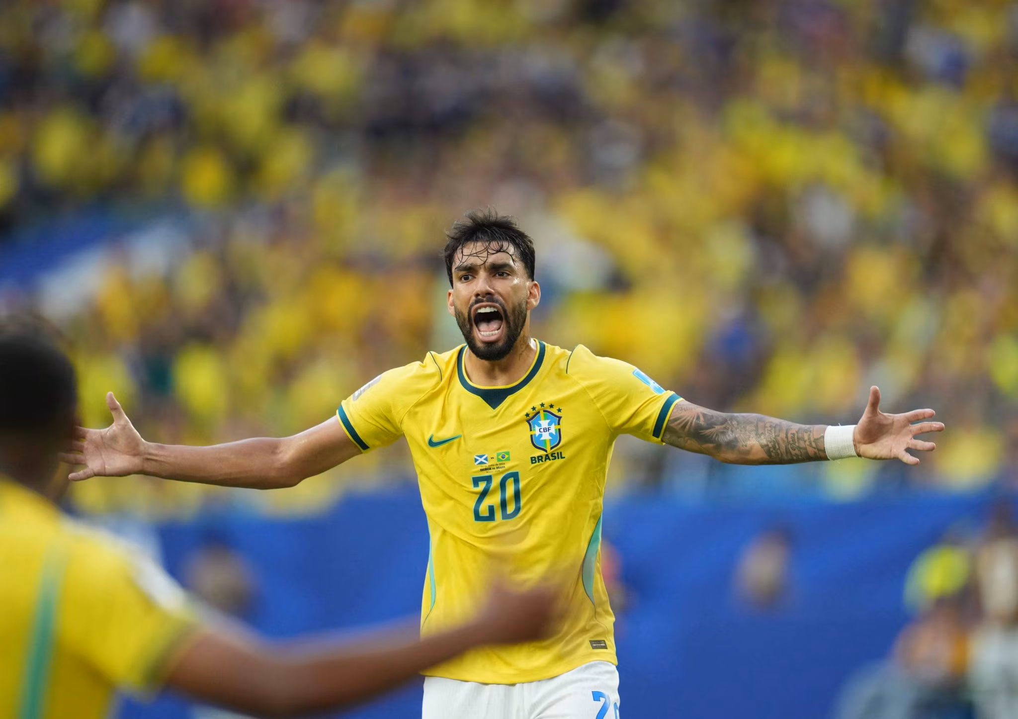 Lucas Paquet&aacute; em jogo entre Brasil e Esc&oacute;cia
