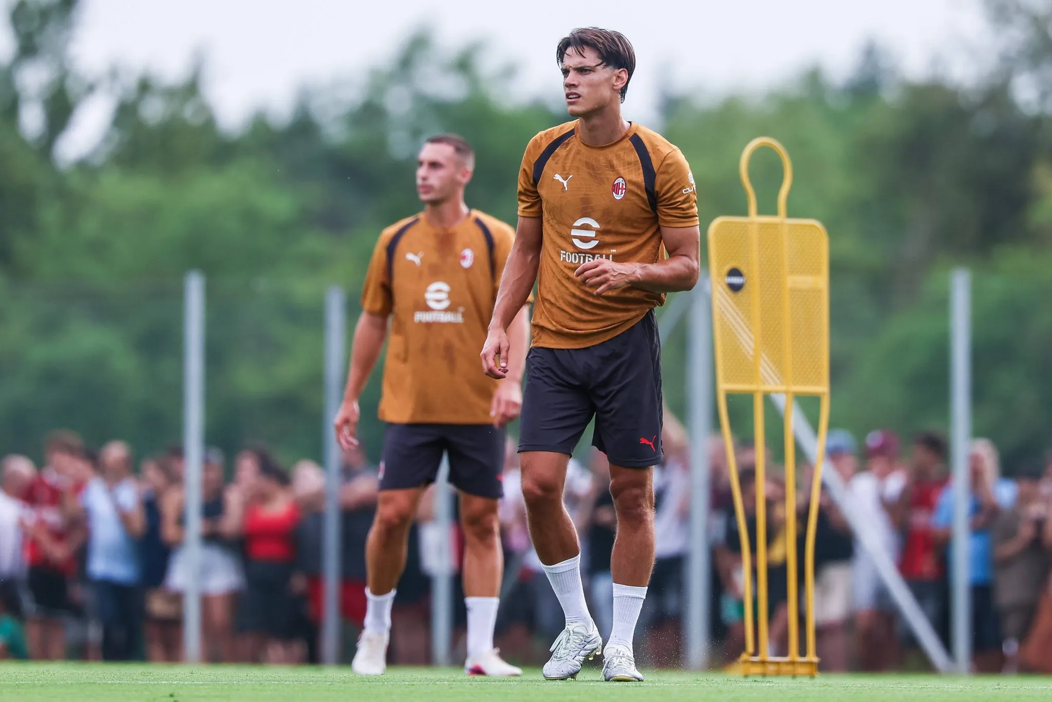 Samuel Ricci durante treino do Milan (Foto: IMAGO / sportphoto24)
