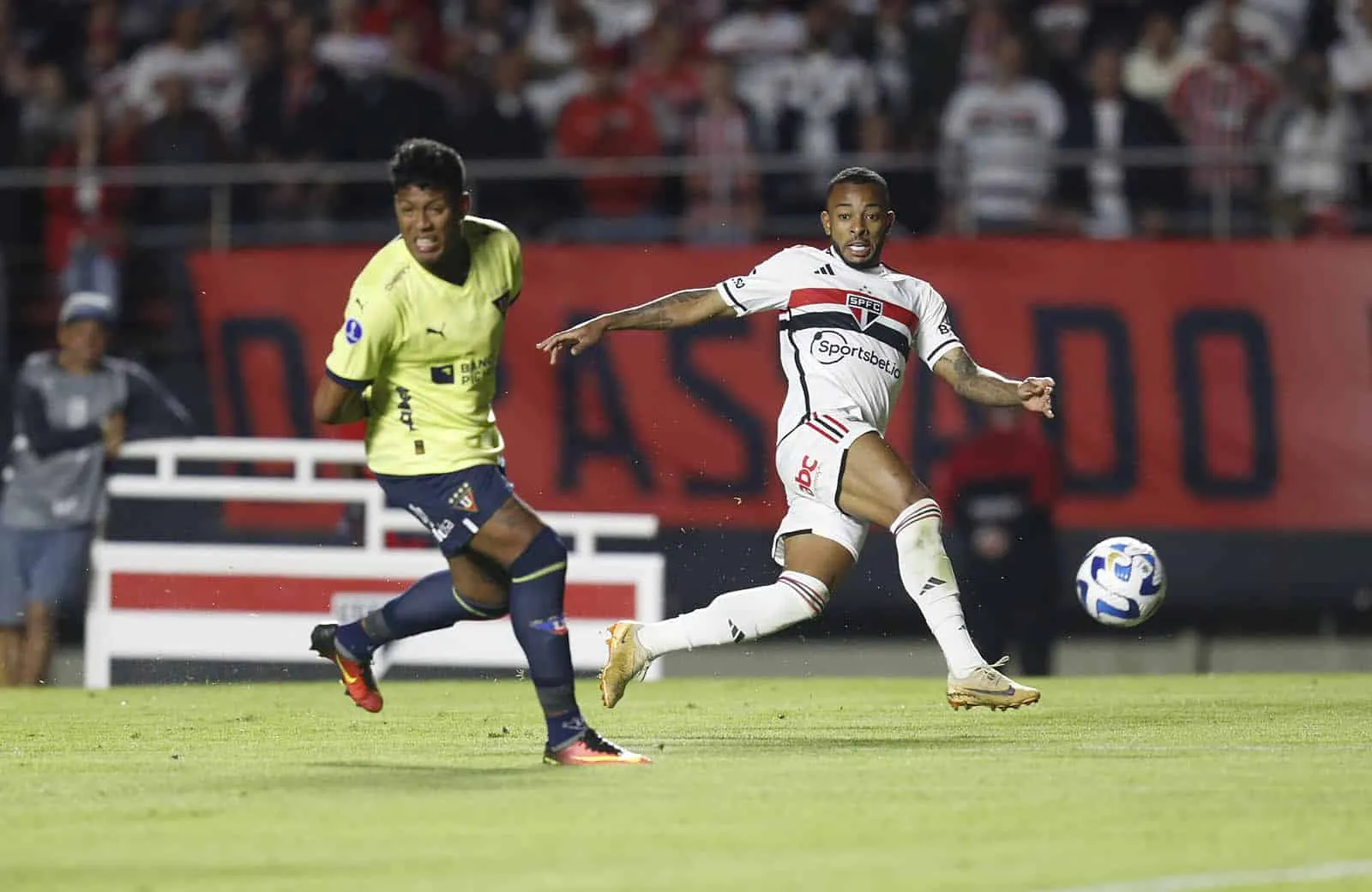Pego no susto, como o S&atilde;o Paulo se prepara para suprir a sa&iacute;da de Caio Paulista?