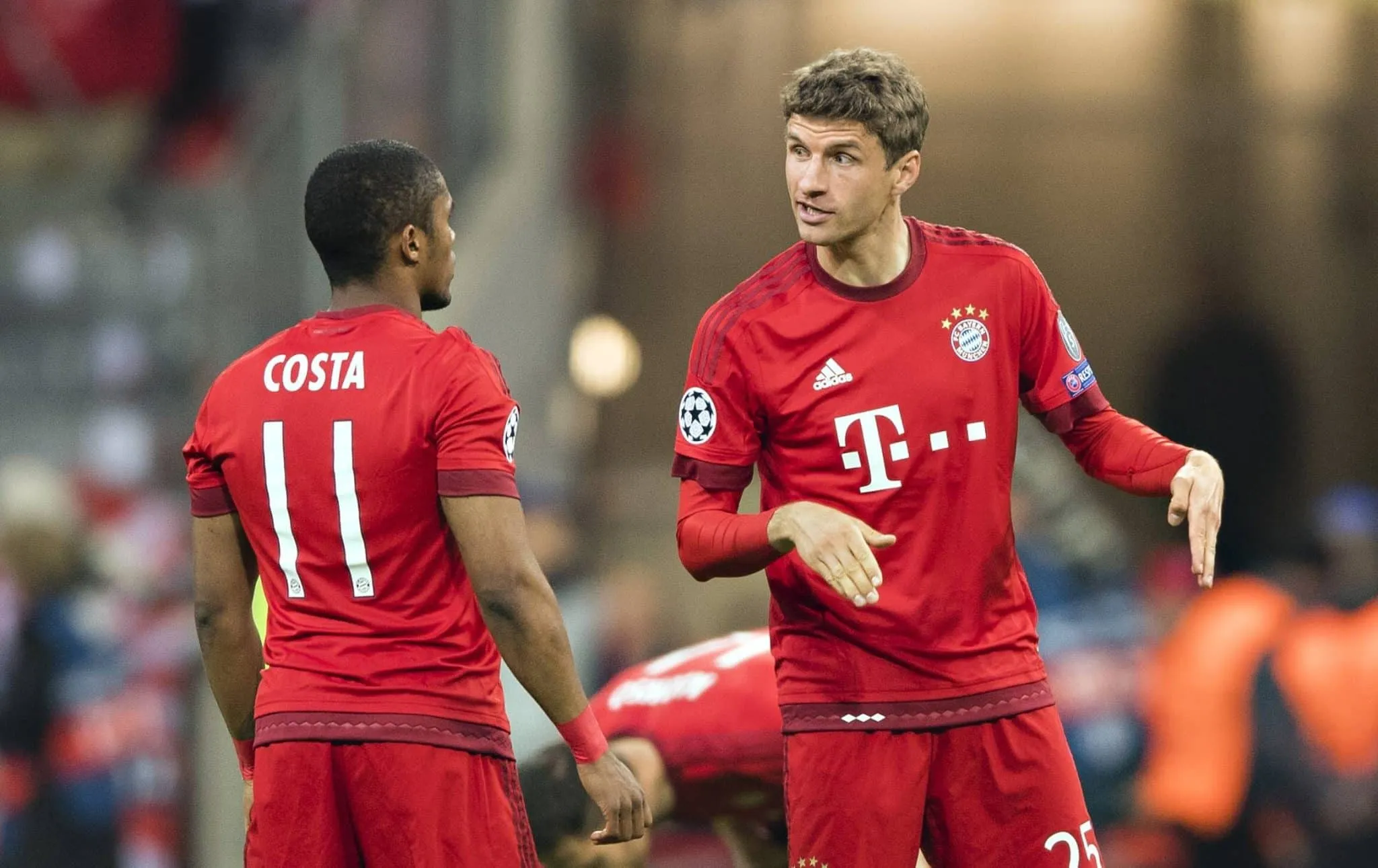 M&uuml;ller negocia com clube de Douglas Costa e pode frustrar planos da MLS