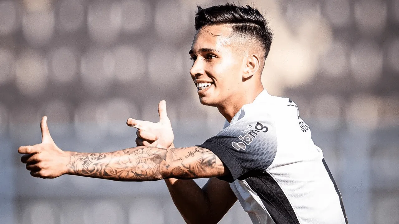 Corinthians tem reuni&atilde;o decisiva sobre futuro de lateral que &eacute; alvo do Inter e mercado alternativo