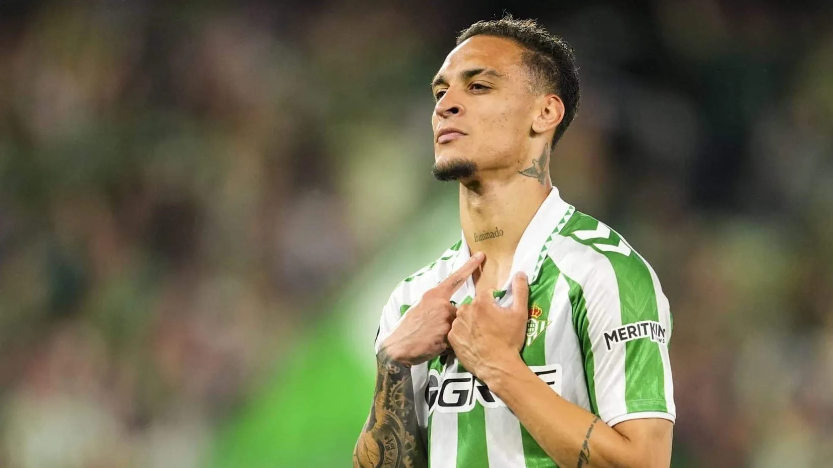 Ex-Manchester United se impressiona com Antony: &lsquo;Treinei com ele e nunca fez isso&rsquo;