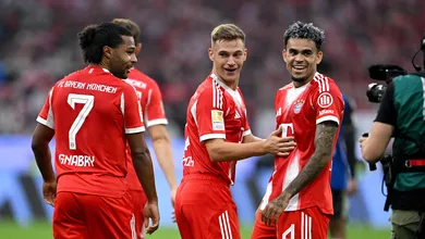 &lsquo;Um dos melhores do mundo&rsquo;: Protagonista de atropelo do Bayern esteve na beira do campo