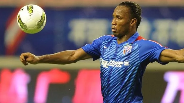 Allegri: &ldquo;Ficaria feliz se Drogba viesse para o Milan&rdquo;