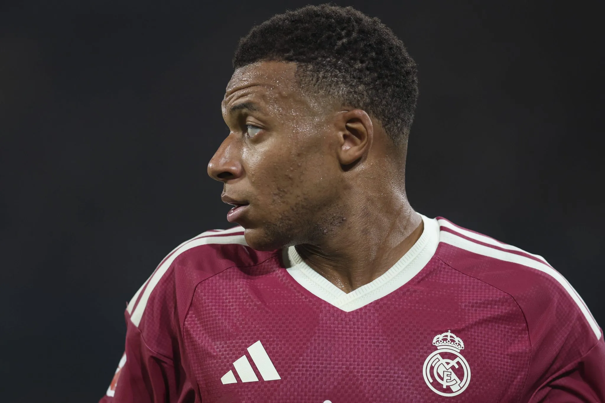 Mbapp&eacute; em a&ccedil;&atilde;o pelo Real Madrid