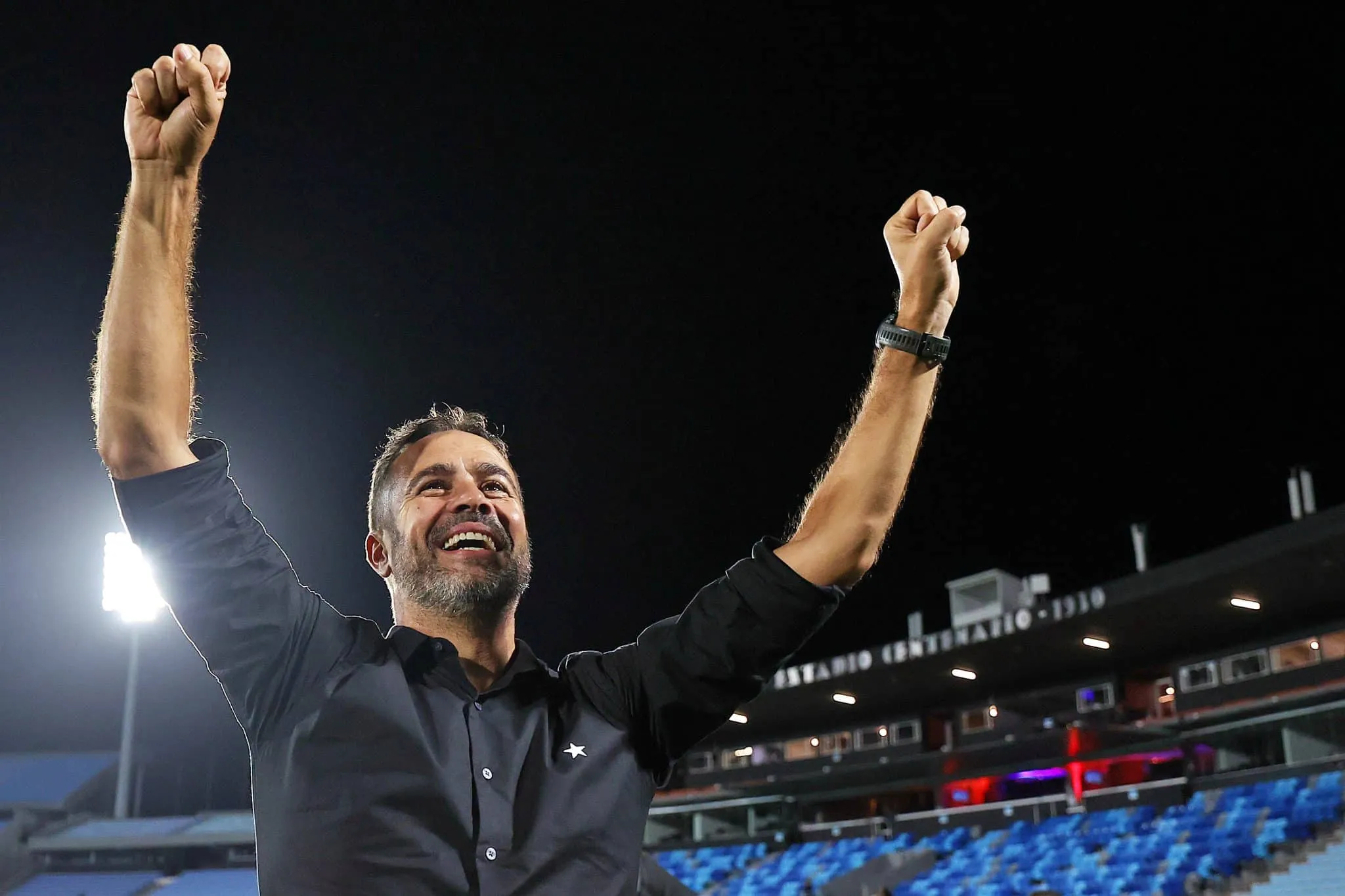 &lsquo;Vale a pena&rsquo;: Artur Jorge se emociona com final pelo Botafogo e reflete sobre sa&iacute;da da Europa
