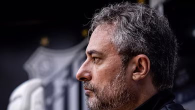Como Mattos explicou o sofrimento do Santos para viabilizar neg&oacute;cios na janela?