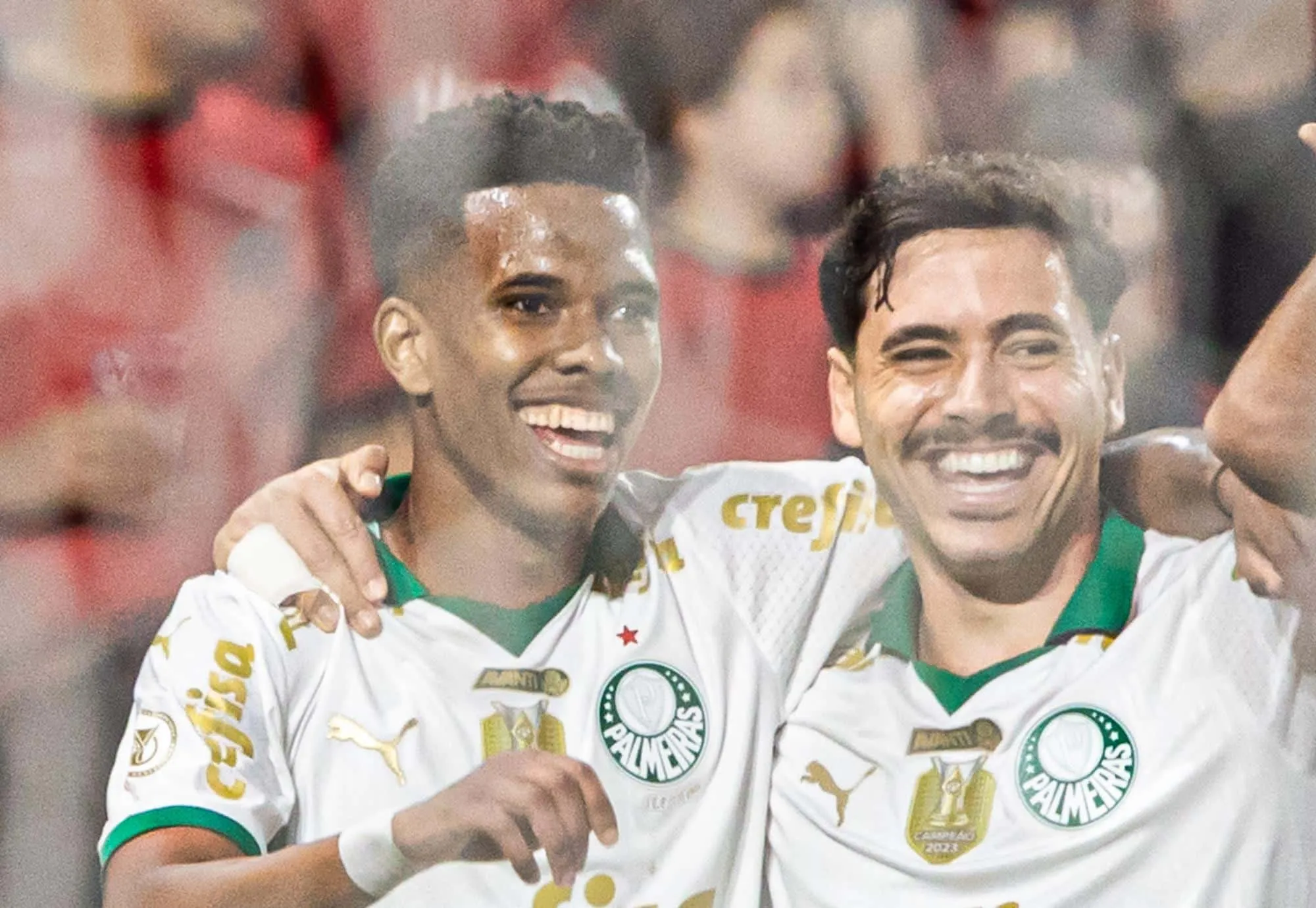 Est&ecirc;v&atilde;o fica perto de marca hist&oacute;rica de Neymar e volta a brilhar em nova vit&oacute;ria do Palmeiras