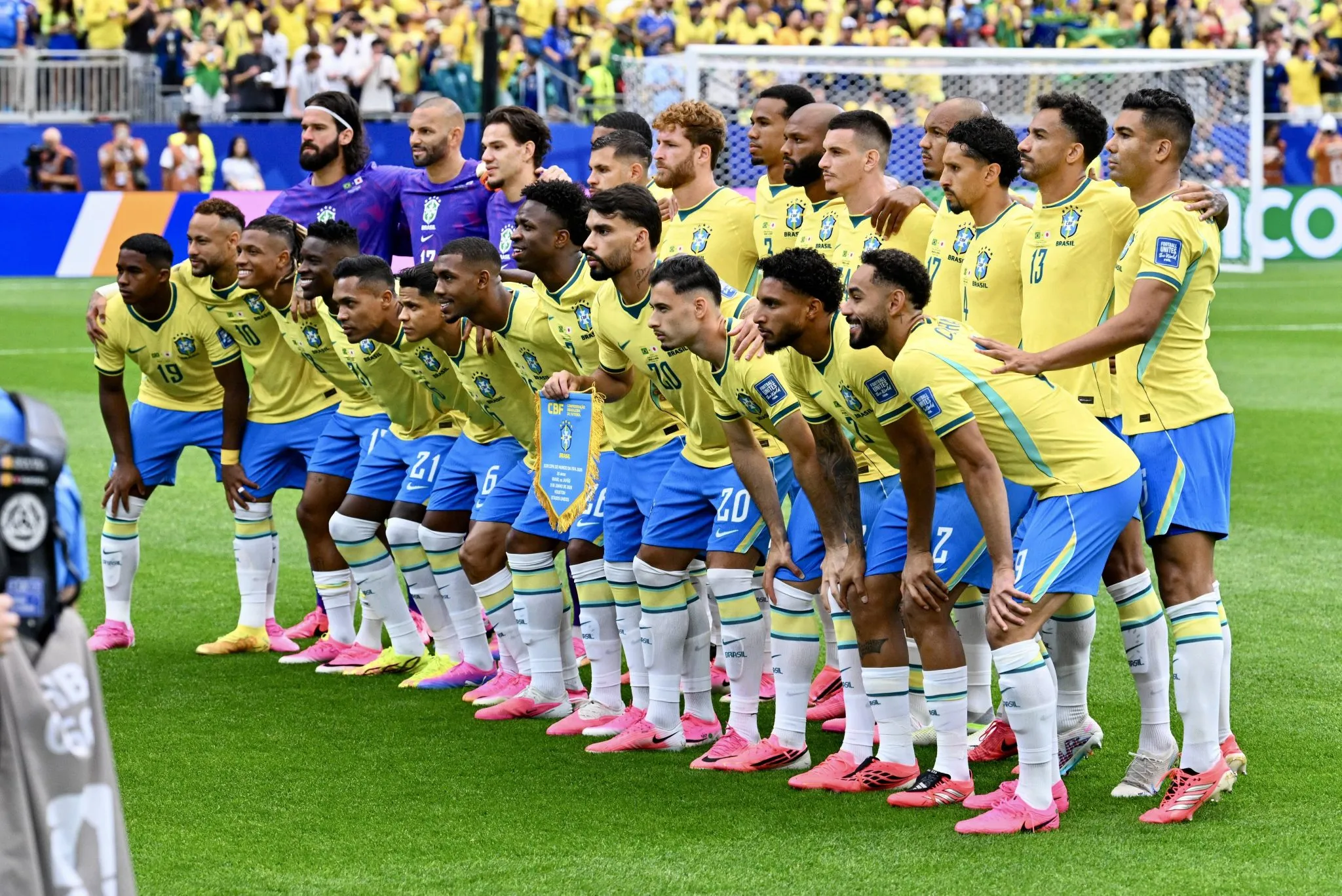 Jogadores da sele&ccedil;&atilde;o brasileira em jogo da Copa do Mundo
